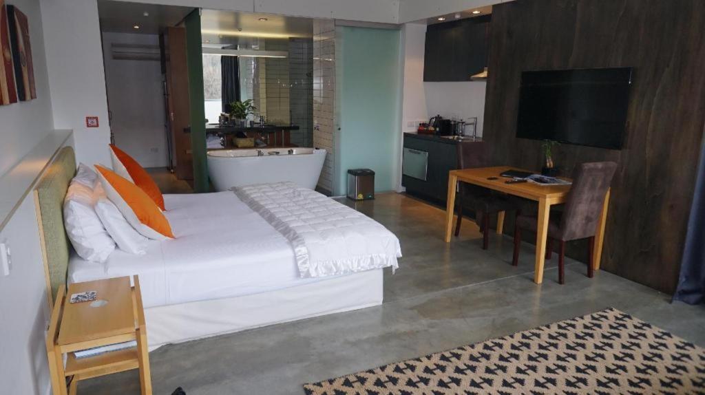 The Arrow Hotel 5*